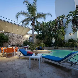 https://villa-buddha.hotelssaintjulians.com