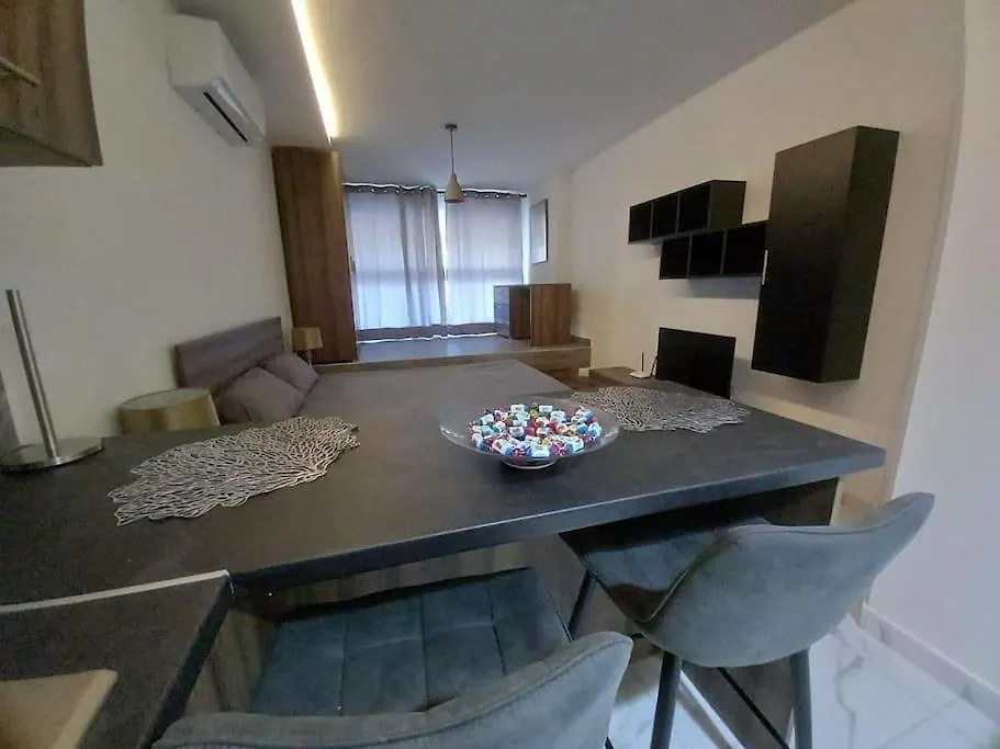 Brand New 1 Bedroom Studio Flat Gudja 0*,